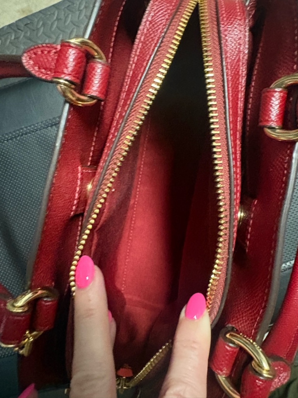 COACH Deep Red Structured Leather Satchel with Gold Hardware - Picture 5 of 7